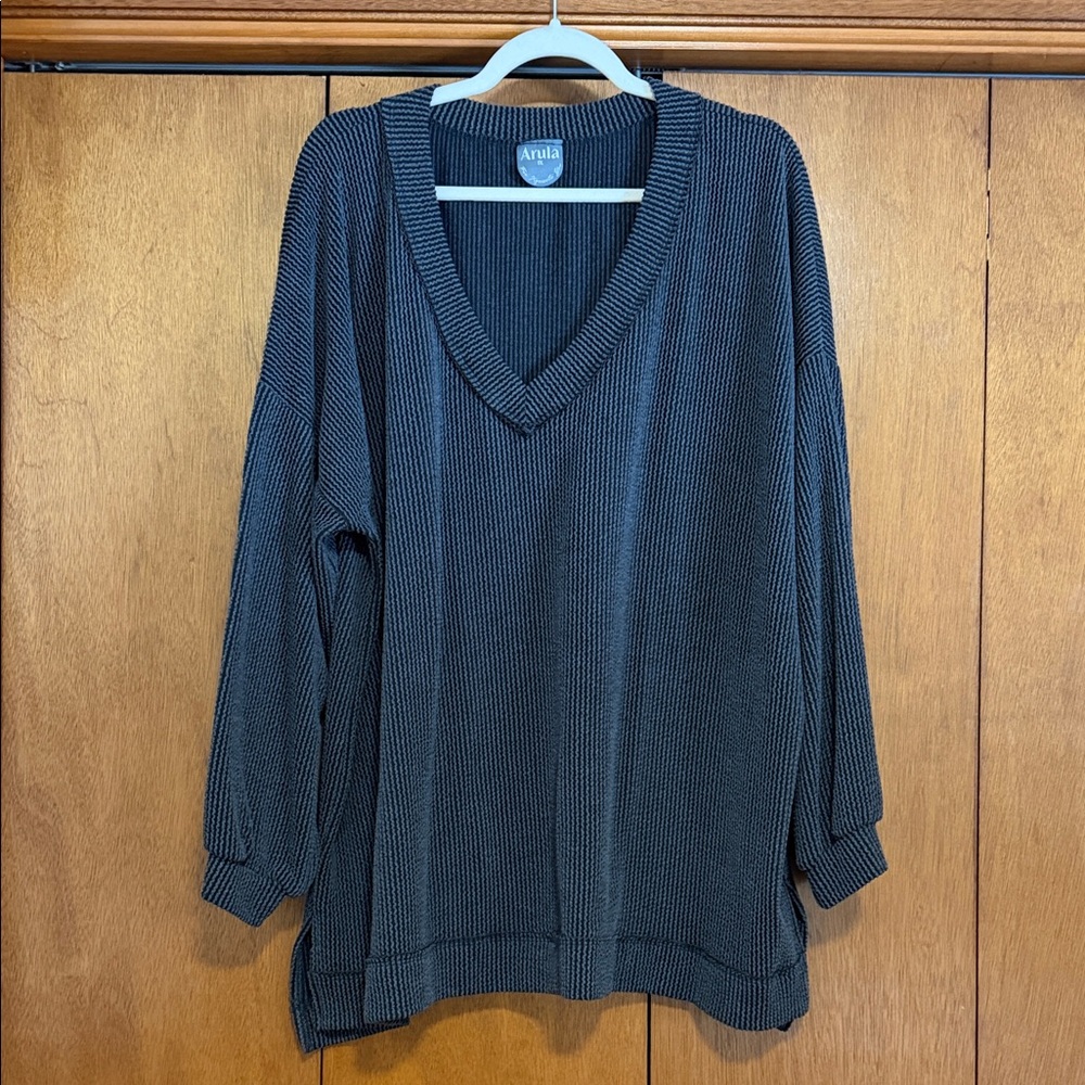 ARULA Charcoal Ribbed Knit Top